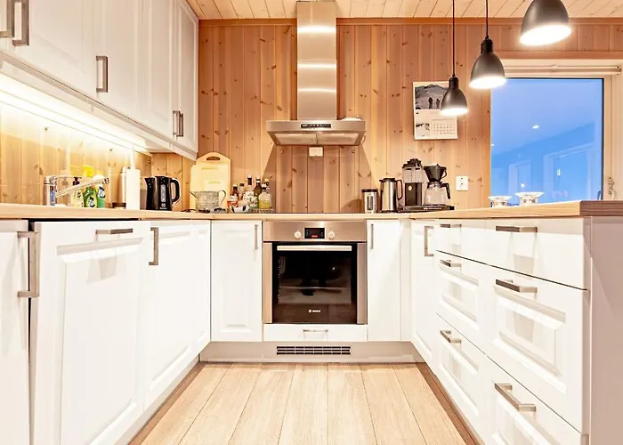 Beautiful Mountain View In Lofoten * Pettvik